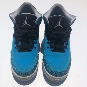 Jordan 3 “Powder Blues”